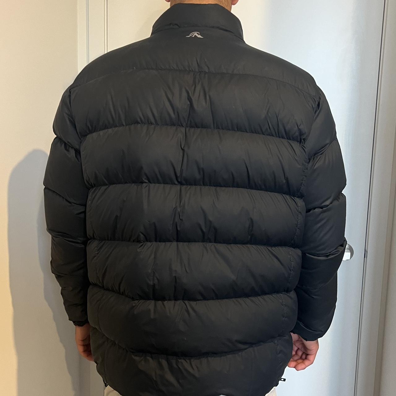 Macpac Men’s puffer jacket Worn a handful of times... - Depop