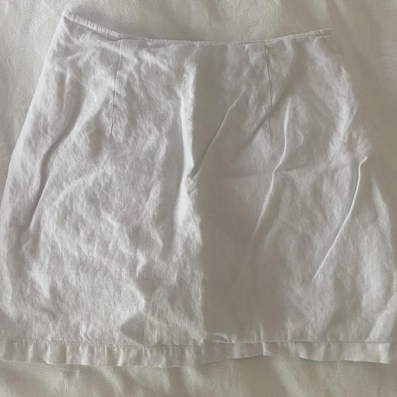 Glassons white linen mini skirt No stains or signs... - Depop