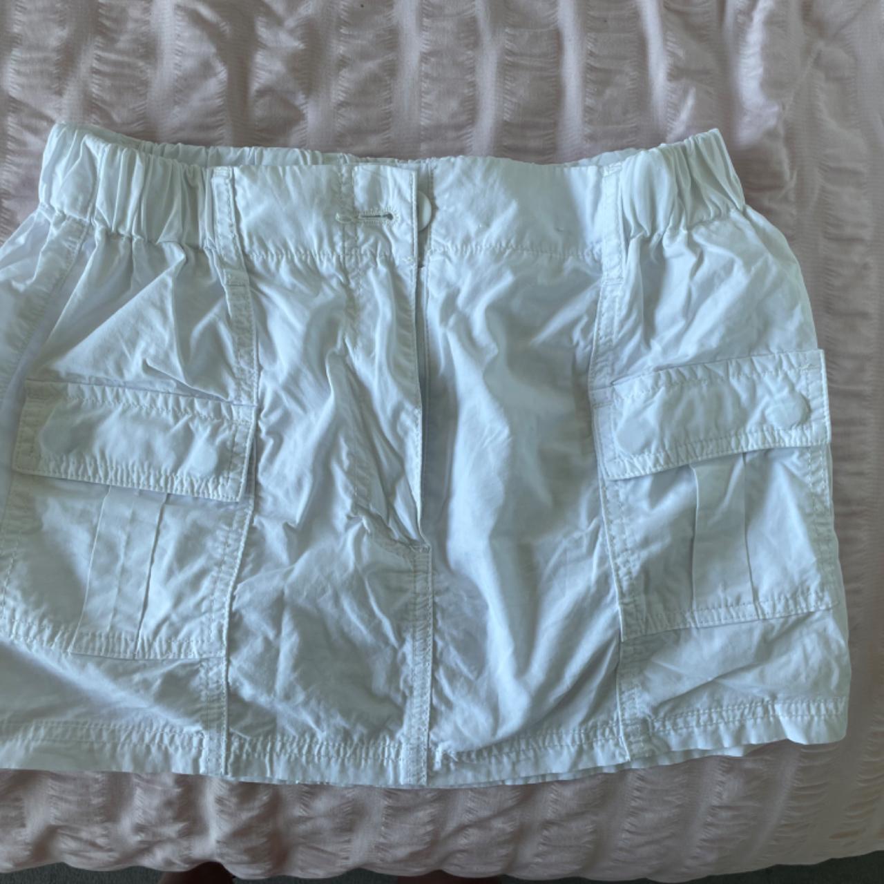 Glassons cargo skirt size 6 in white Depop