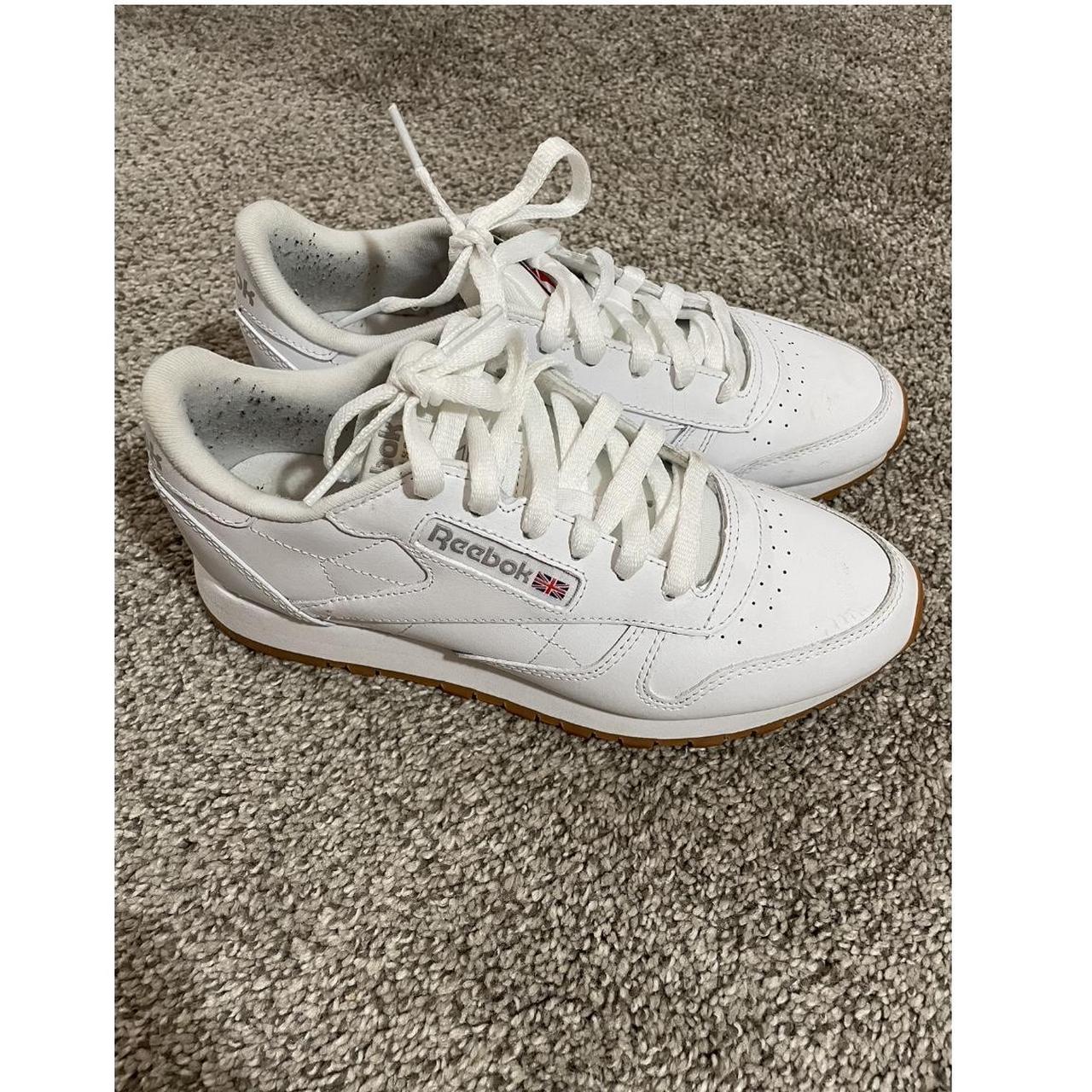 Reebok classic white gum hot sale womens