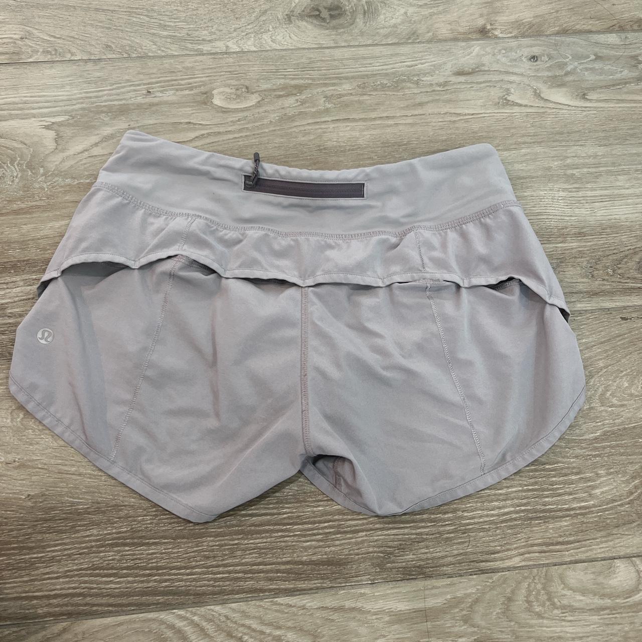 Lululemon speed up shorts 2.5, Size 4