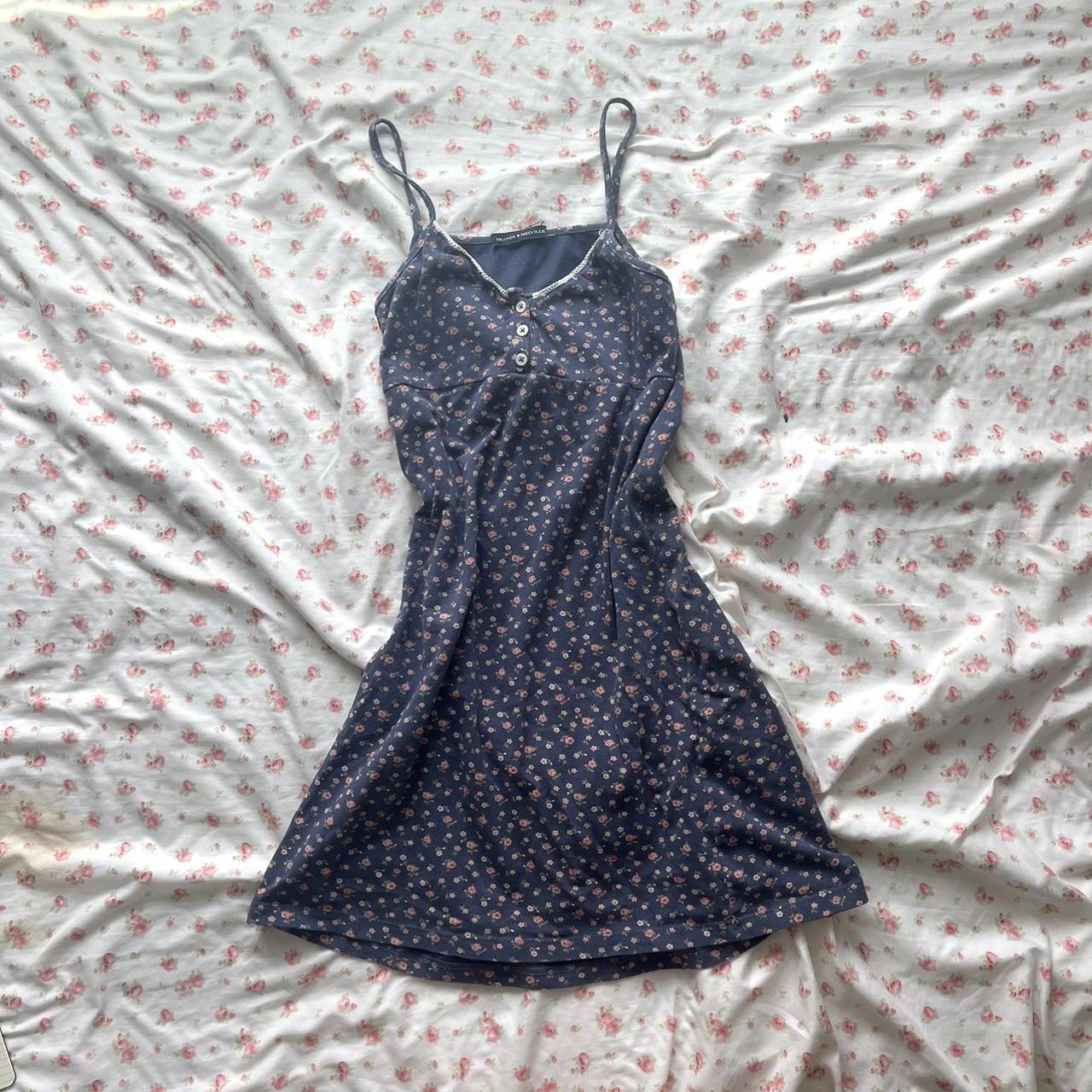 brandy blue floral ariana dress selling because it... Depop