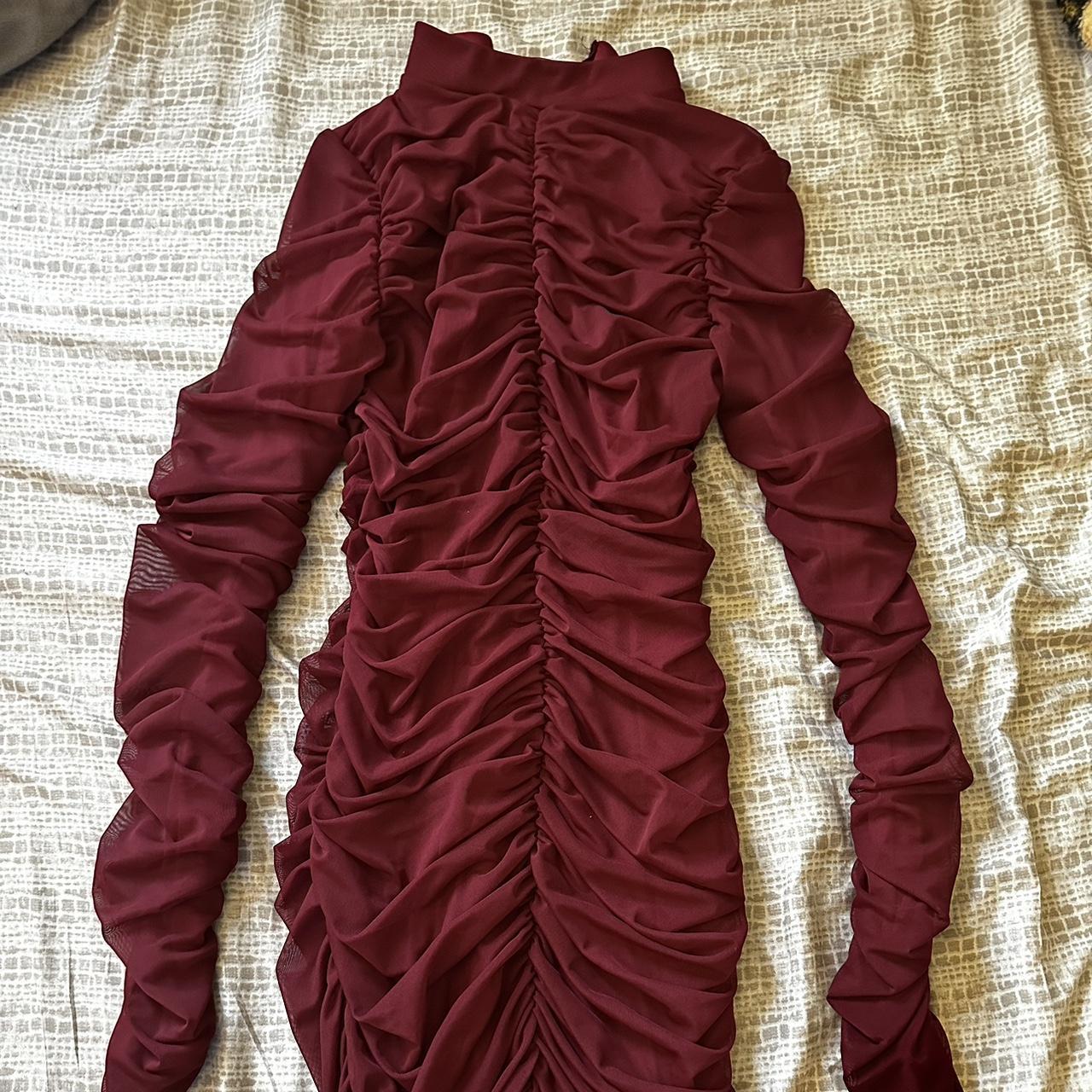 Fashion Nova paparazzi ruched dress In a burgundy