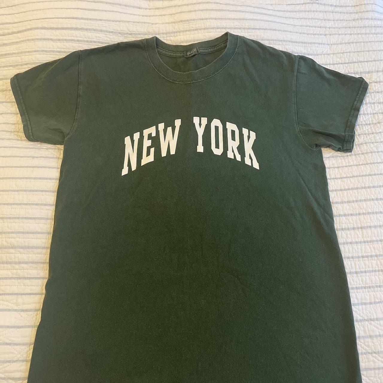 Brandy Melville Women's T-shirt | Depop