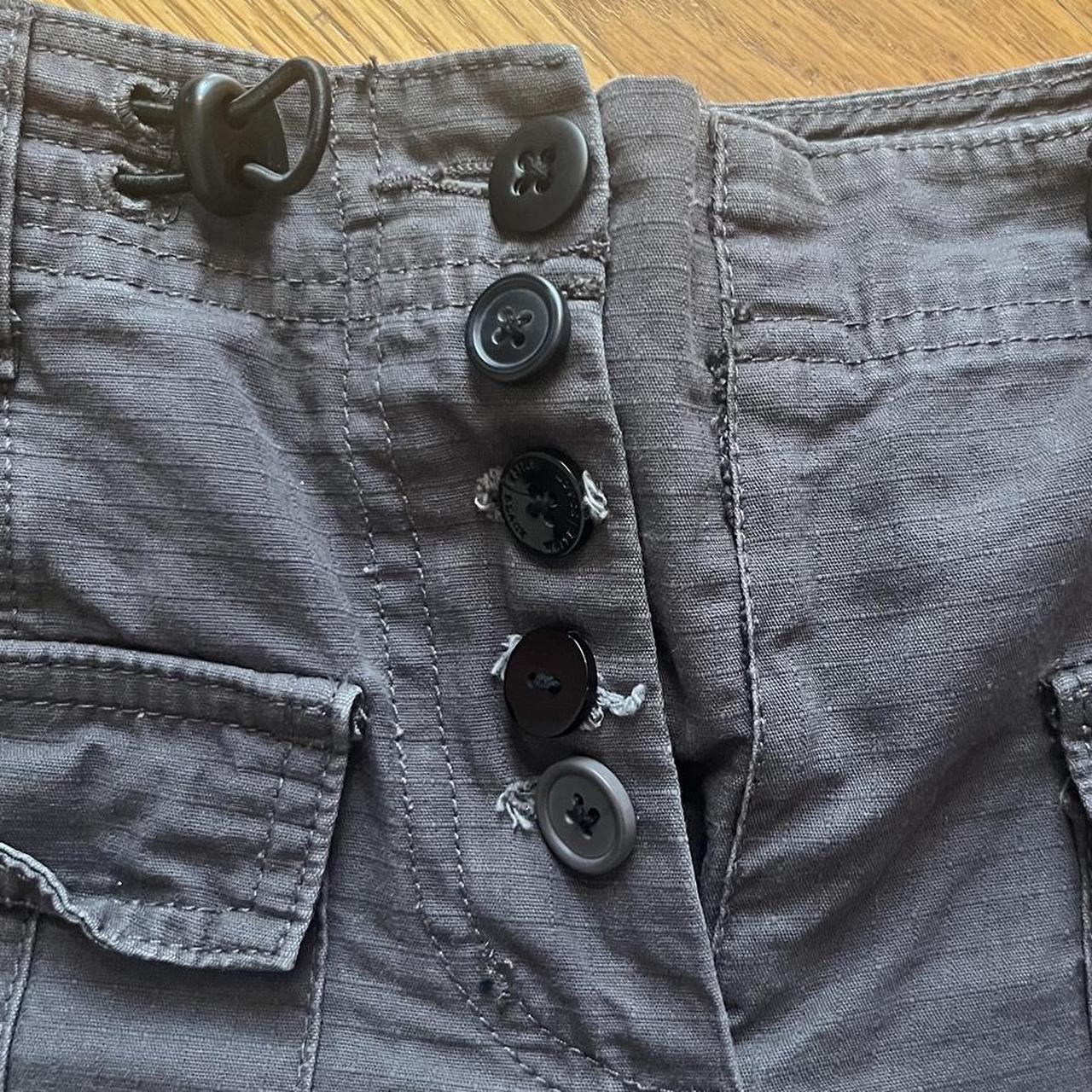 brandy melville kim cargo pants (zipper broke so... Depop