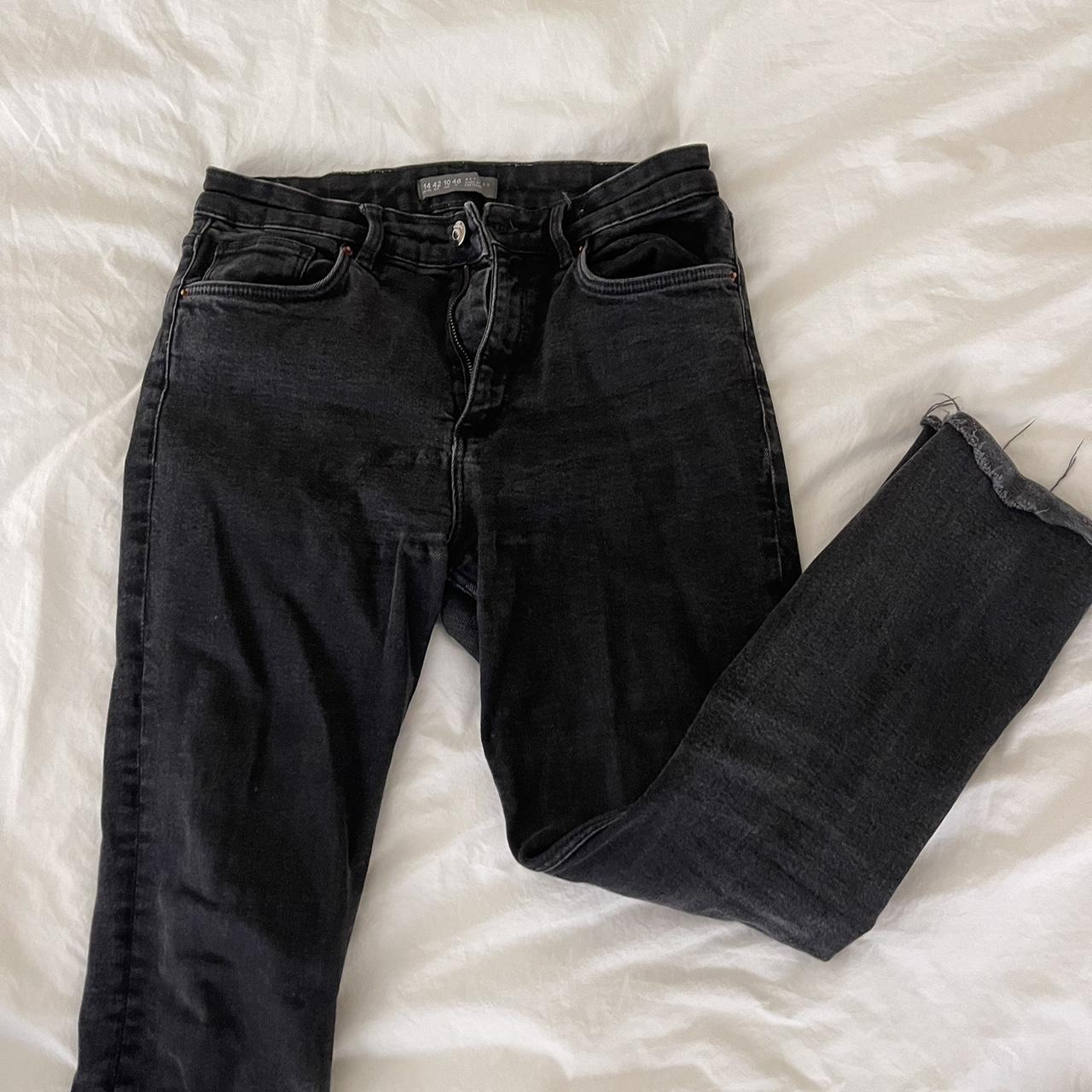 Size 10 Black jeans that are cropped and snagged at... Depop