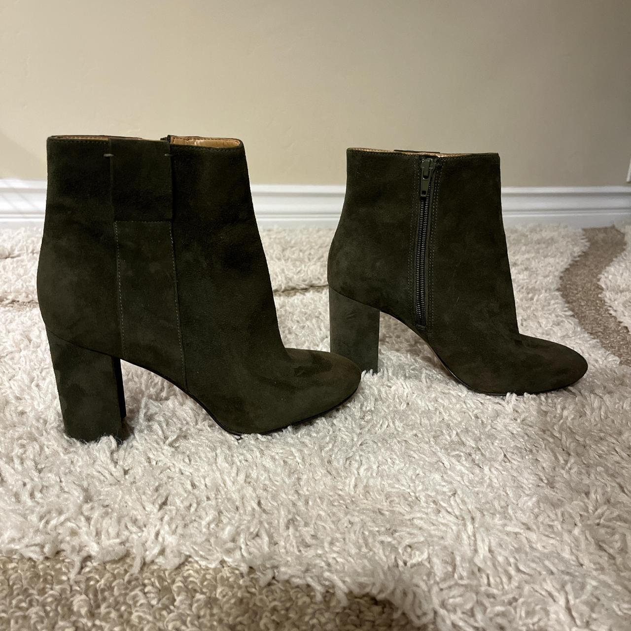 Suede olive green booties Size 6 Brand Nine West