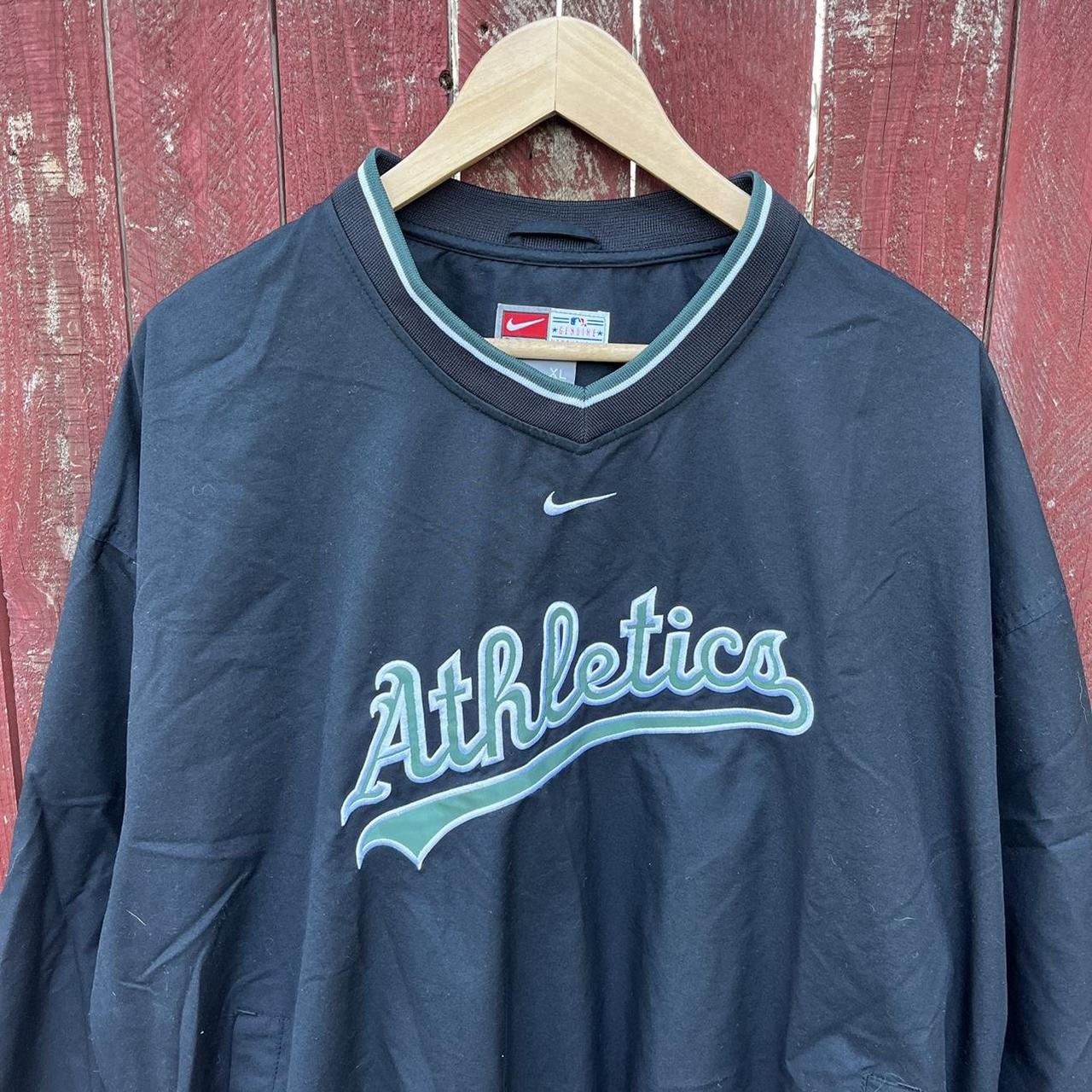 Vintage Nike MLB Oakland A's Jersey Wmns szL for Sale in Vallejo, CA -  OfferUp