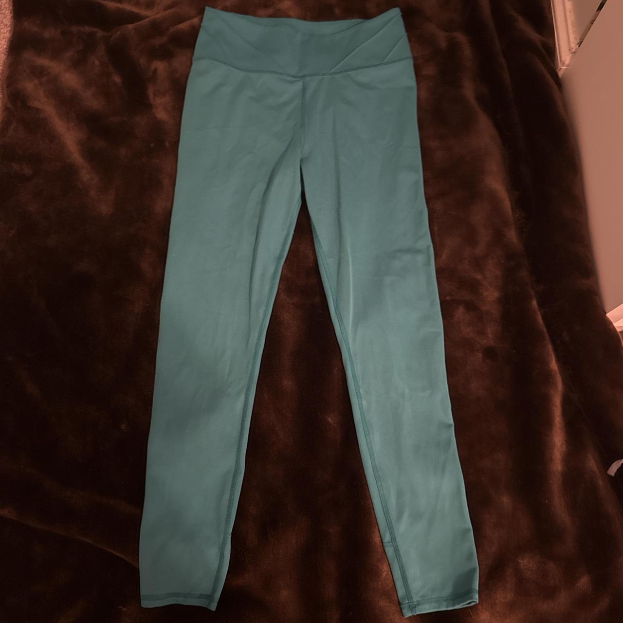 item listed by mya_003