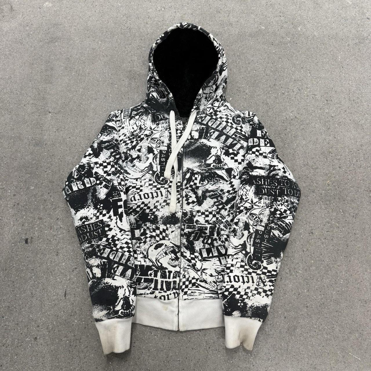 item listed by thedreamreameriii