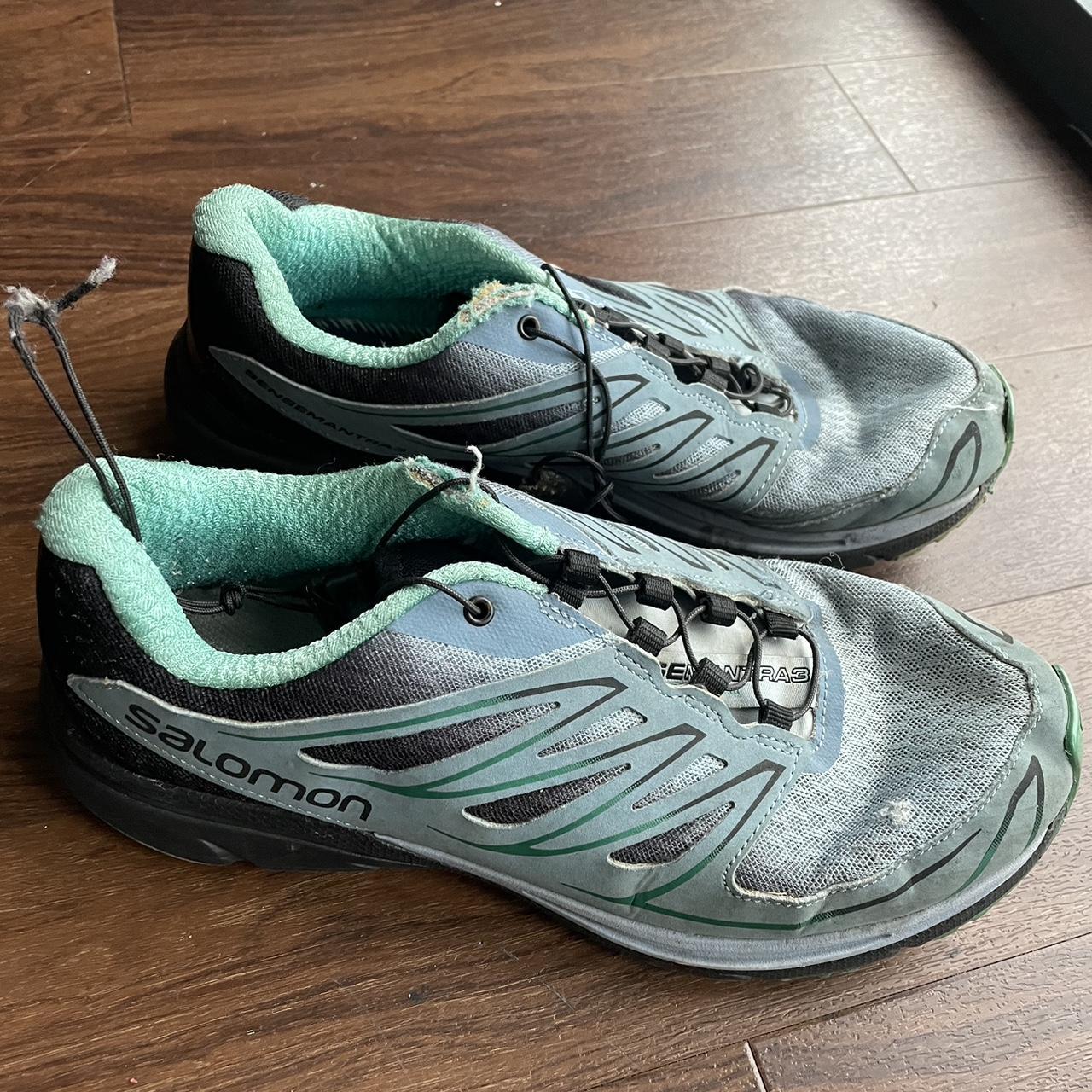 salomon walking trainers