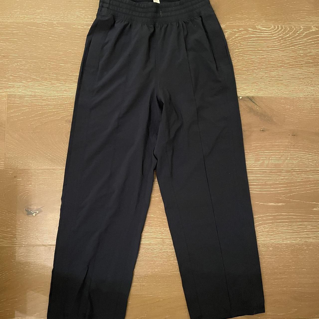 Lululemon Navy Trouser, Size: 2 , Super breathable