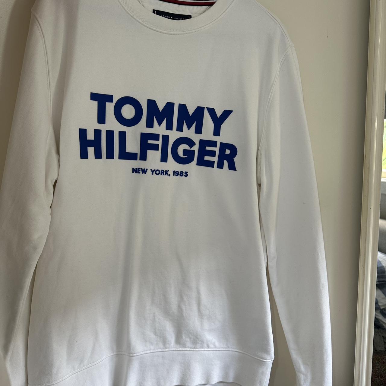 Tommy Hilfiger jumper Men’s size M Easily fit a... - Depop