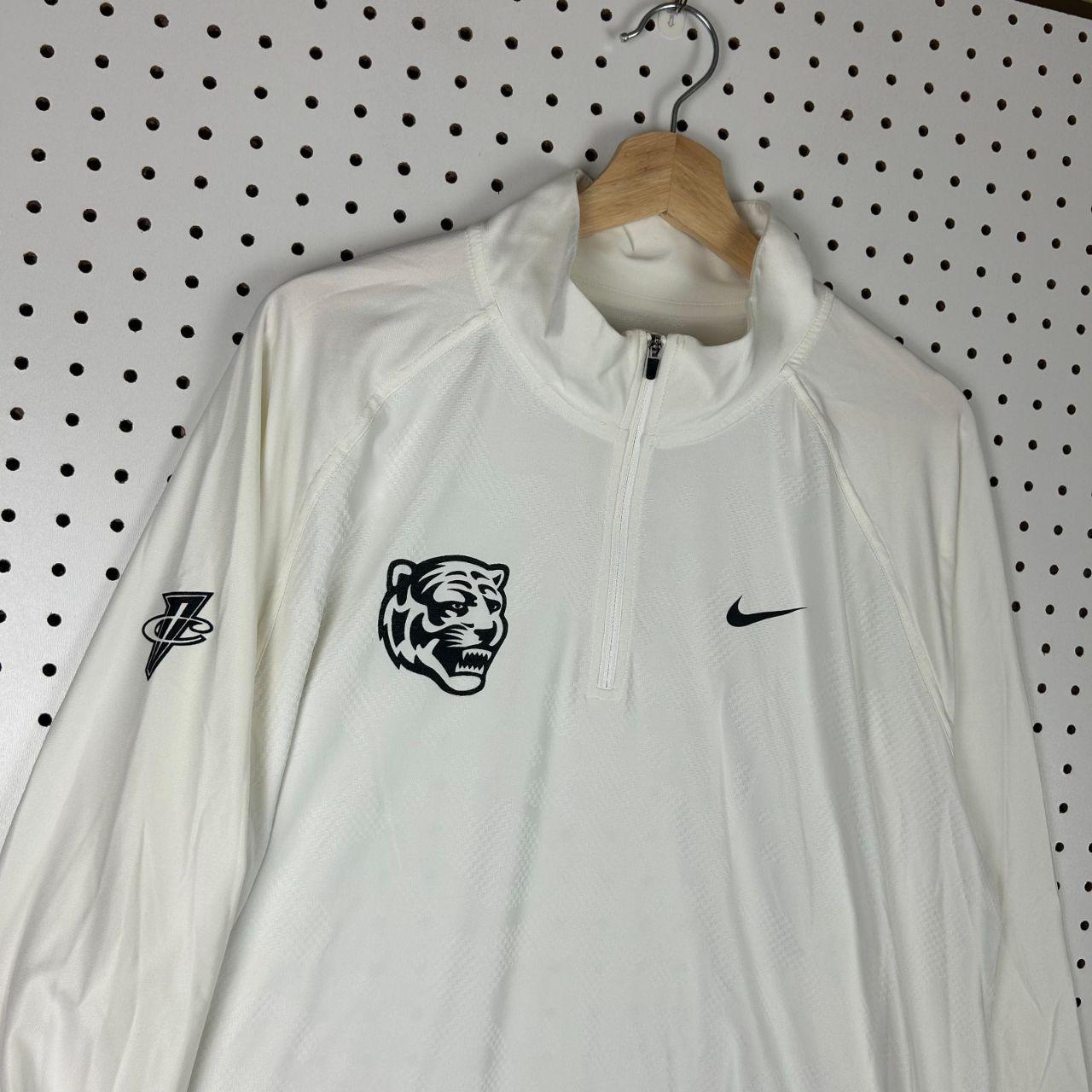 nike white jumper mens