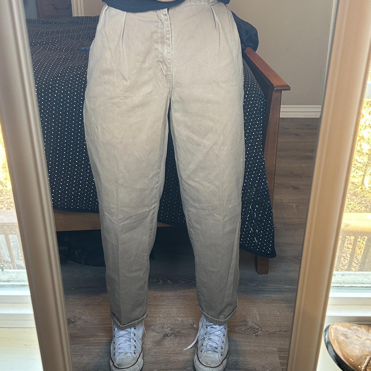 Duck Head Khaki Slacks -super nice fit -great wide... - Depop