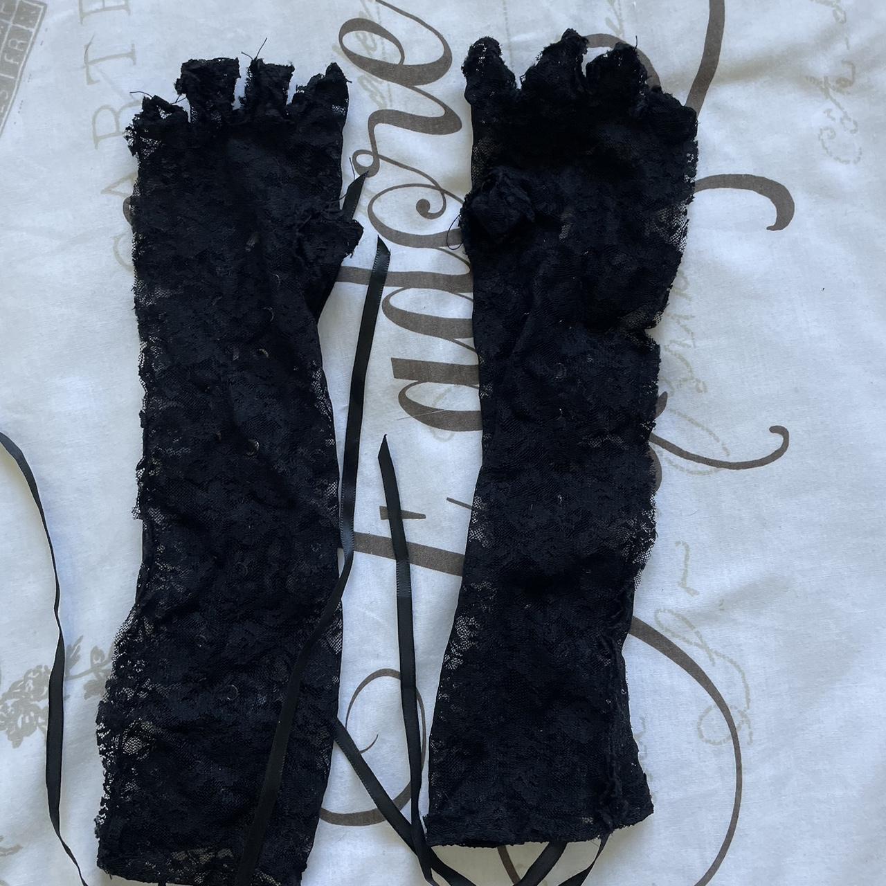 SHEIN LACE GLOVES SIZE S Depop