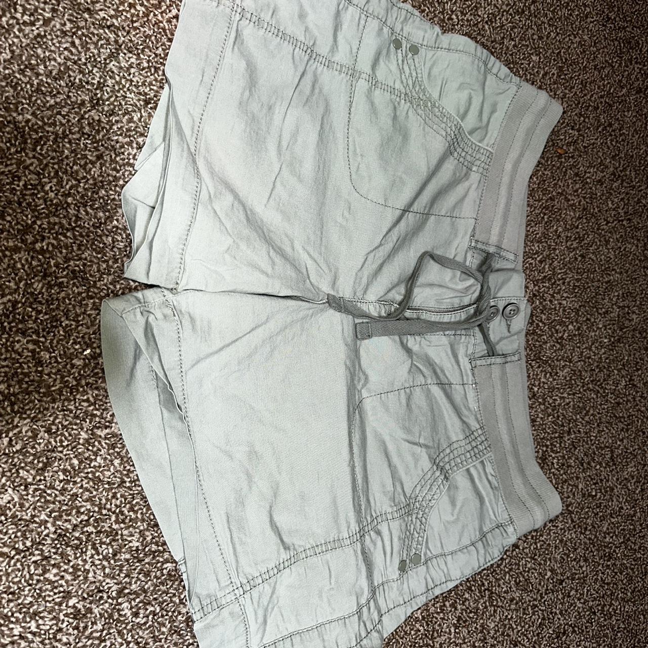 item listed by sist3rs_thrift