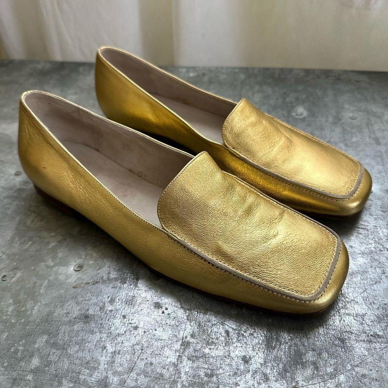item listed by zvpcosmo