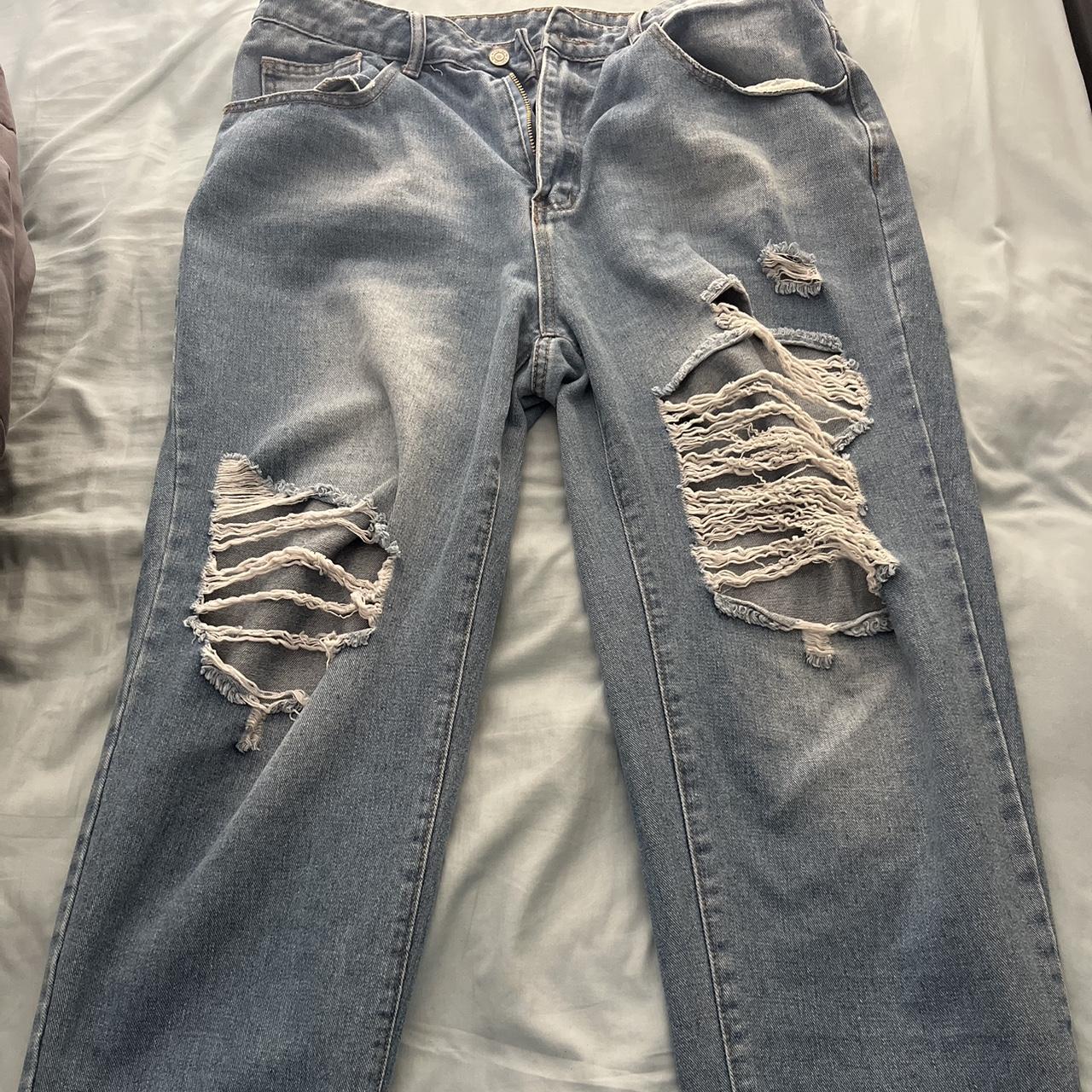 RIPPED BAGGY JEANS great condo hasn’t been worn in... - Depop