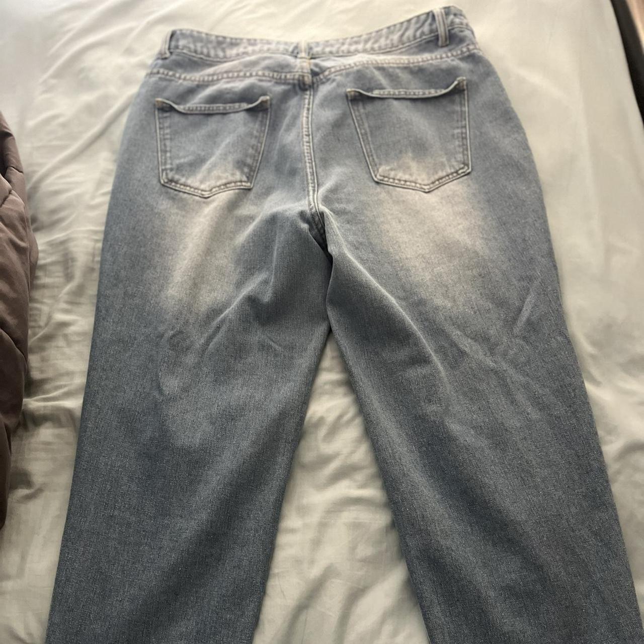 RIPPED BAGGY JEANS great condo hasn’t been worn in... - Depop