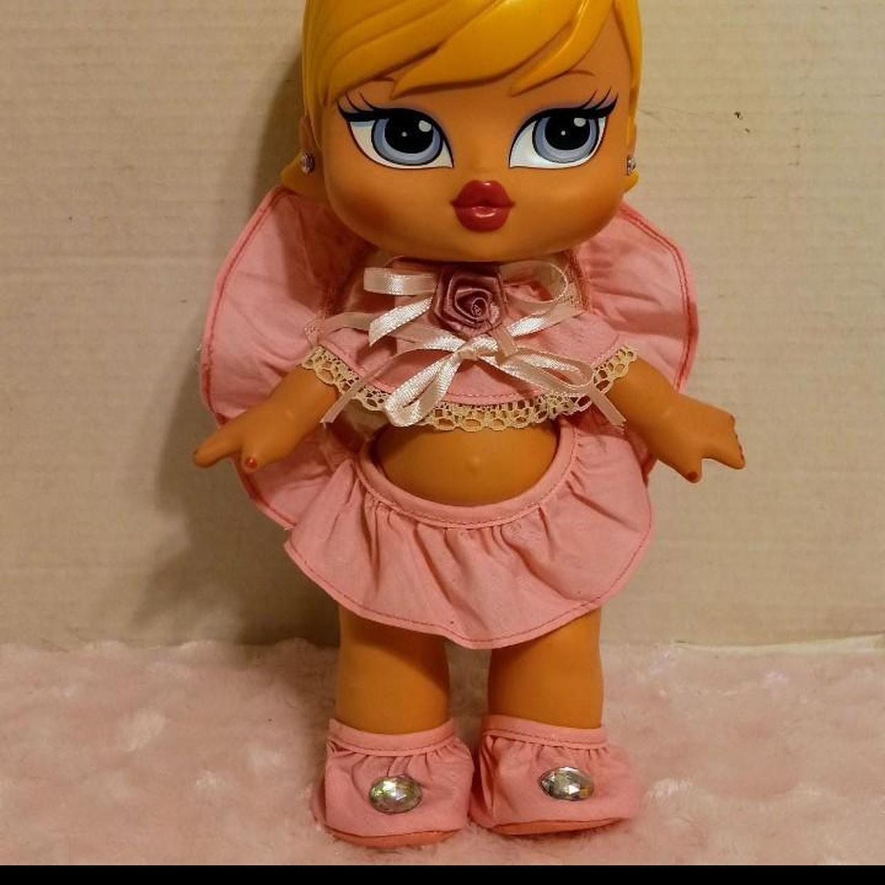 Buy Bratz Big Babyz Pampered Pupz Cloe Doll at Ubuy Indonesia
