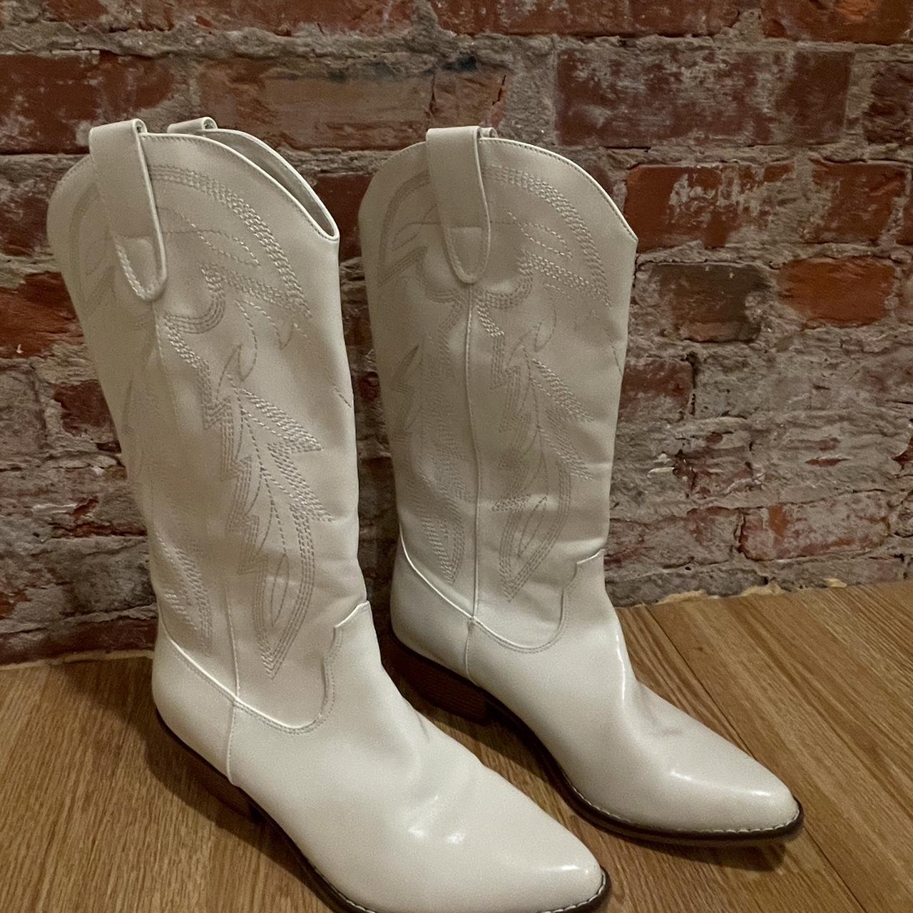 Madden Girl White Cowboy Boots worn once no marks... Depop