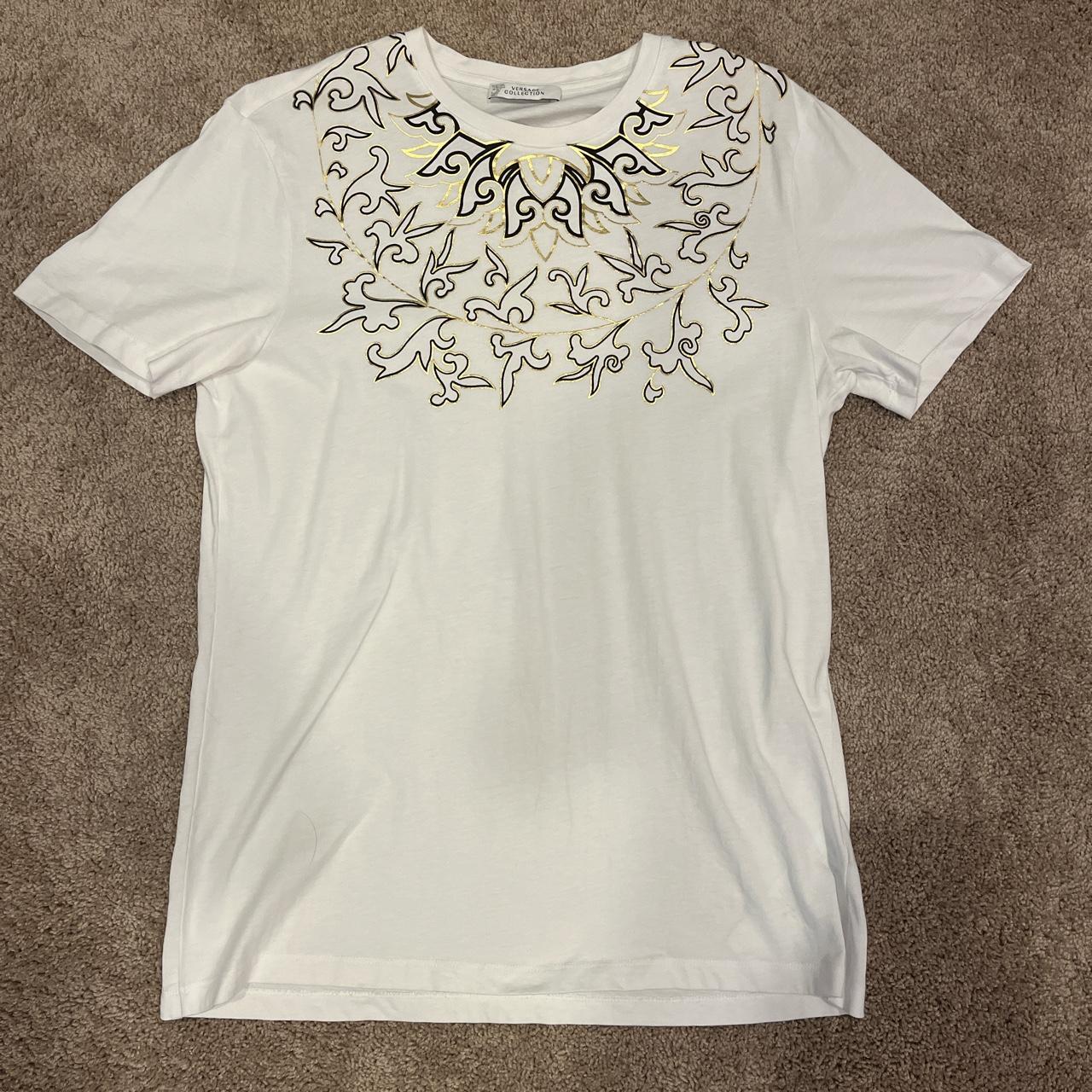 Versace Men's White and Gold T-shirt | Depop