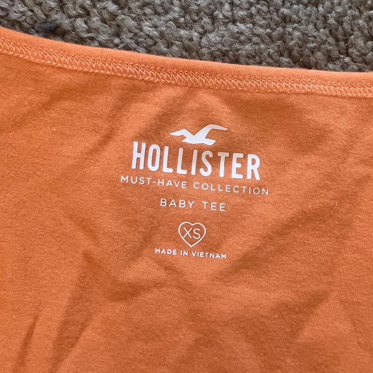 Hollister Co. Women's T-shirt (3)