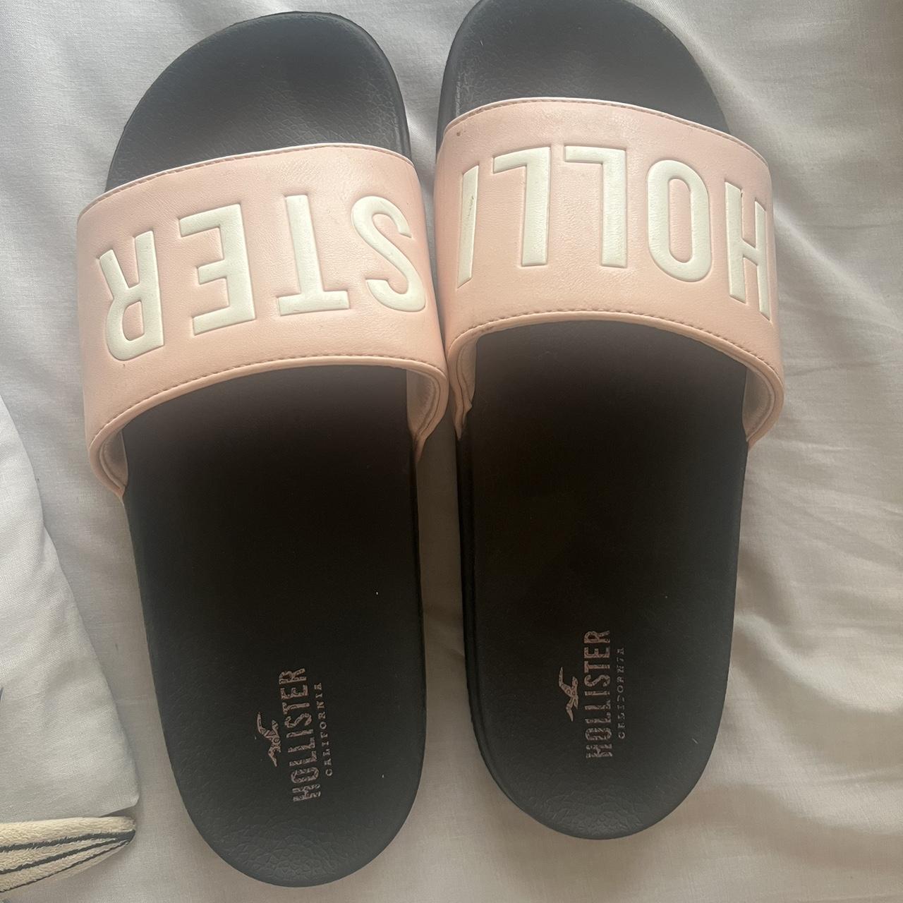 women s hollister sliders not sure as to a size but. Depop