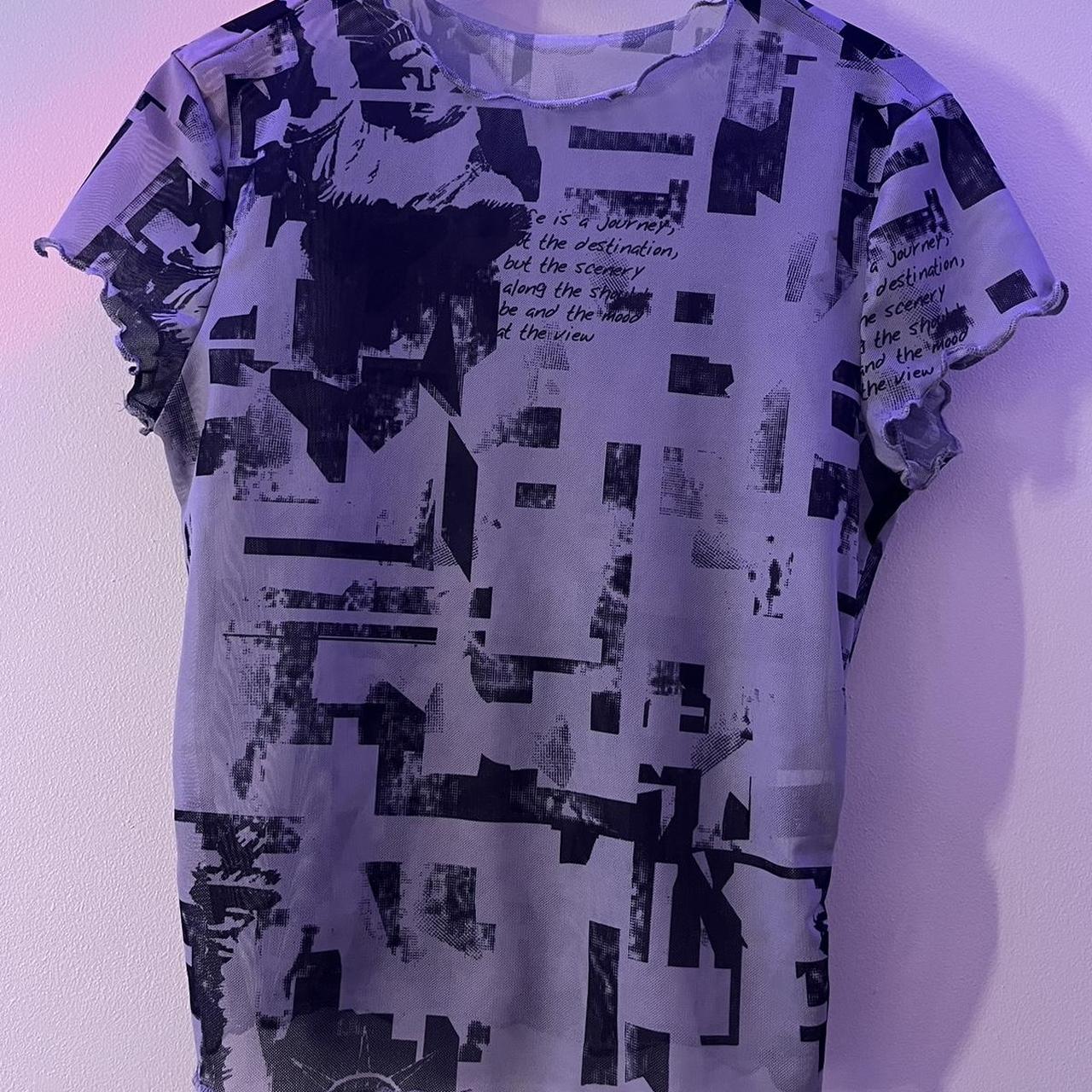 Black and grey graphic cropped tee Size S/8 Barely... Depop