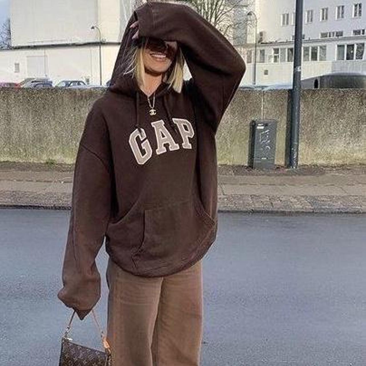 Gap Men's Cream and Brown Hoodie Depop