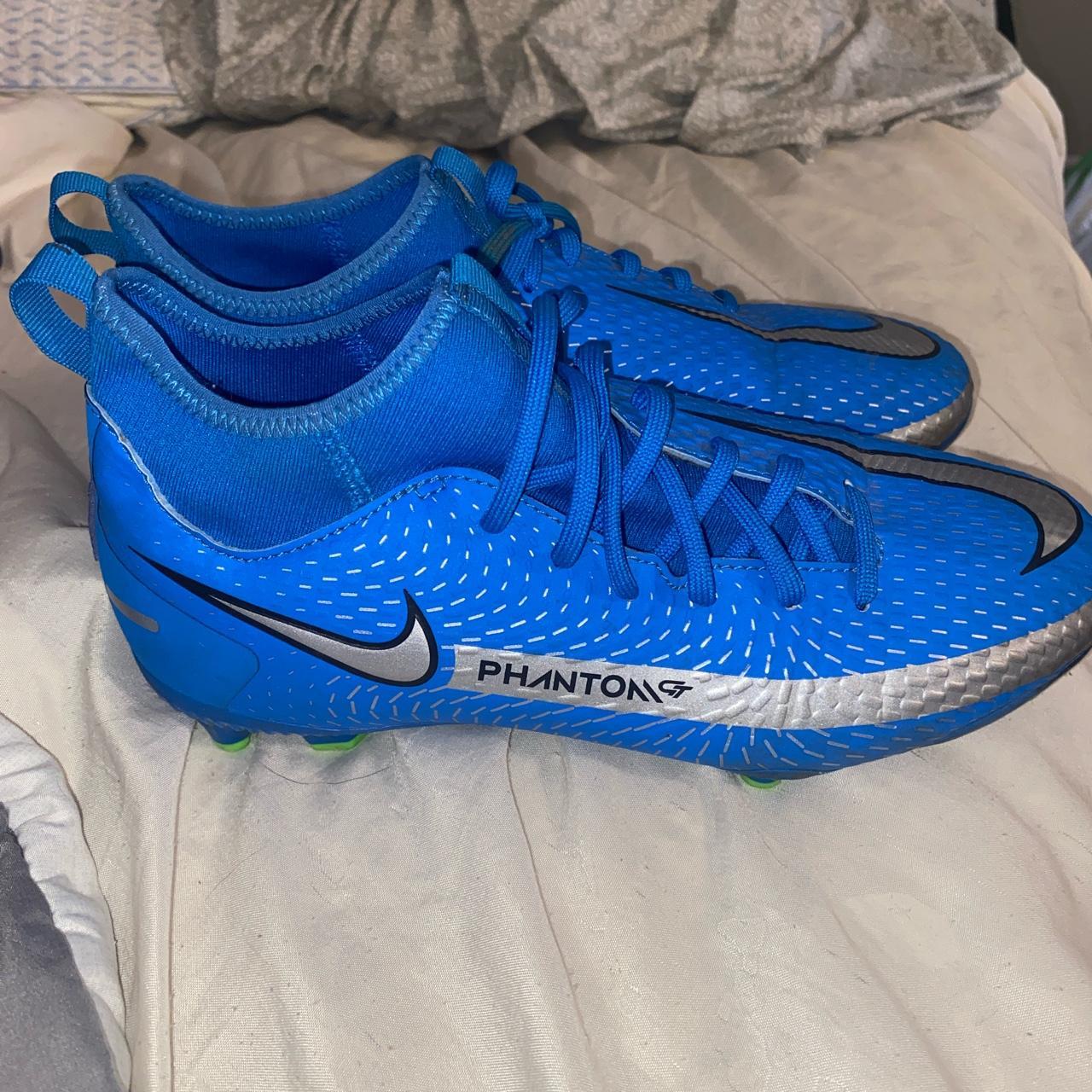 nike phantom soccer cleats good condition, only... - Depop