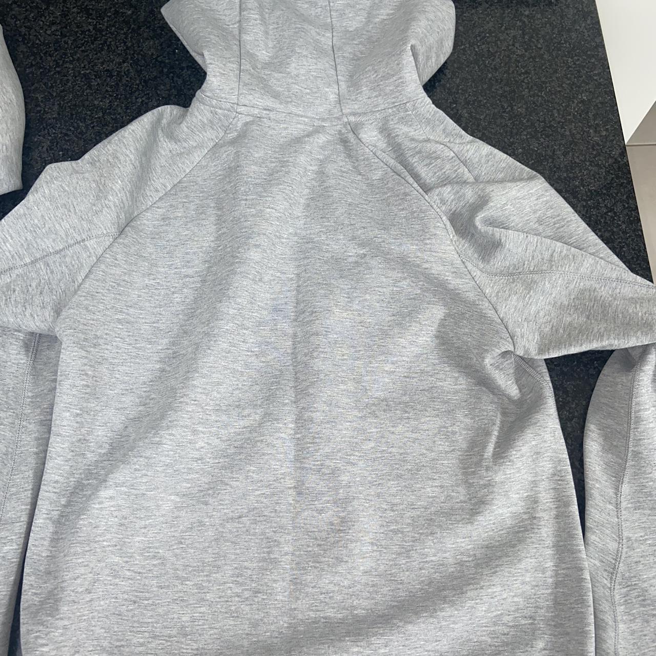 mens grey nike tech fleece hoodie