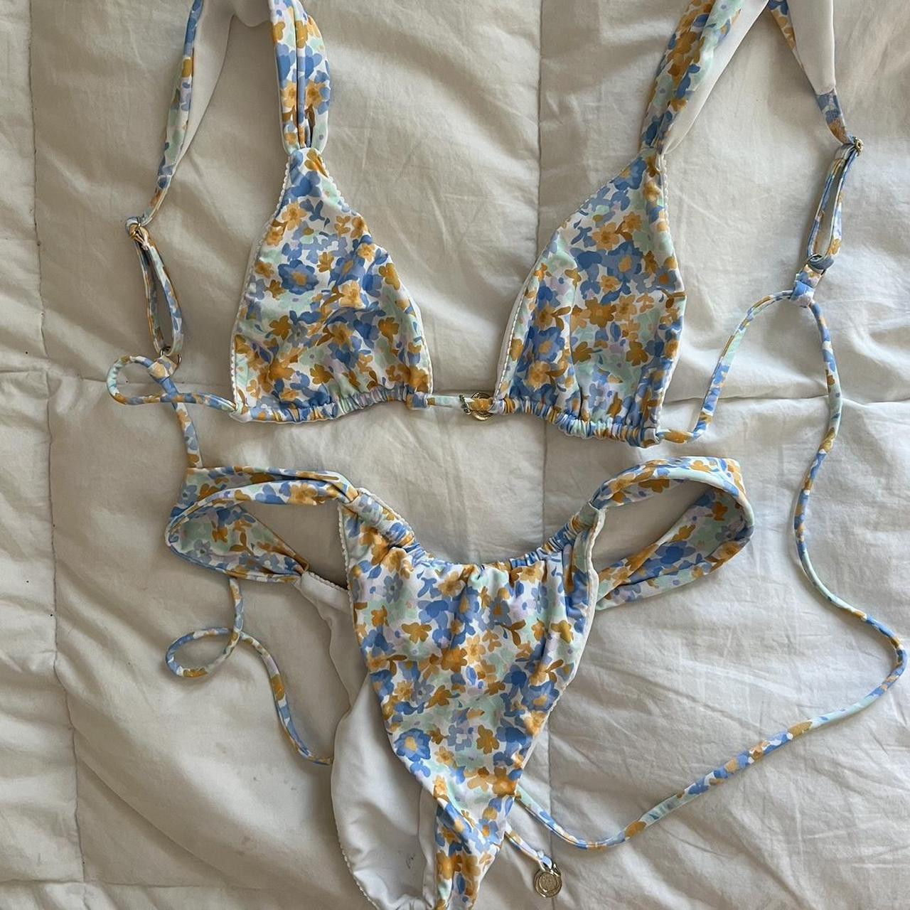 Bydee Australia bikini top and bottom. Never worn