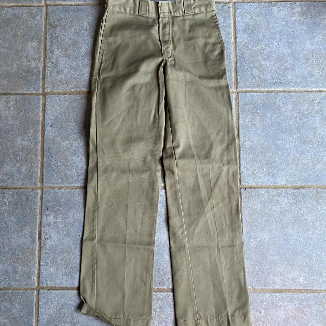 28x32 khaki dickies pants #dickies #skater #khaki... - Depop