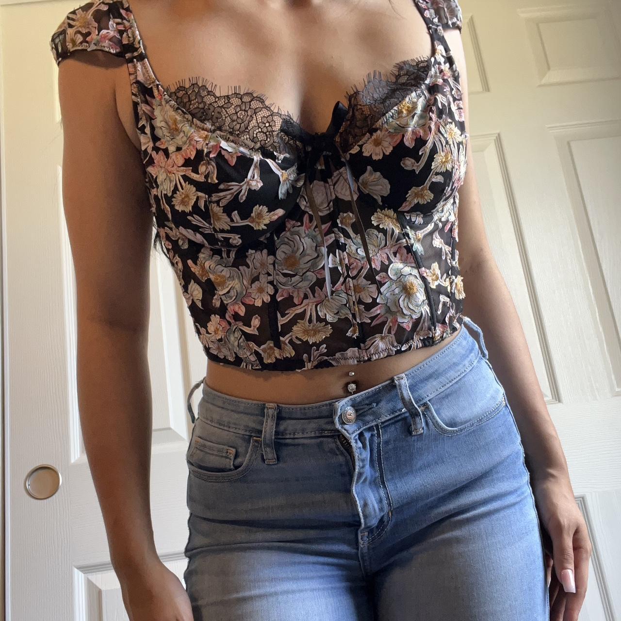 Victoria’s Secret Floral Unlined Corset Top🖤🌸, Only