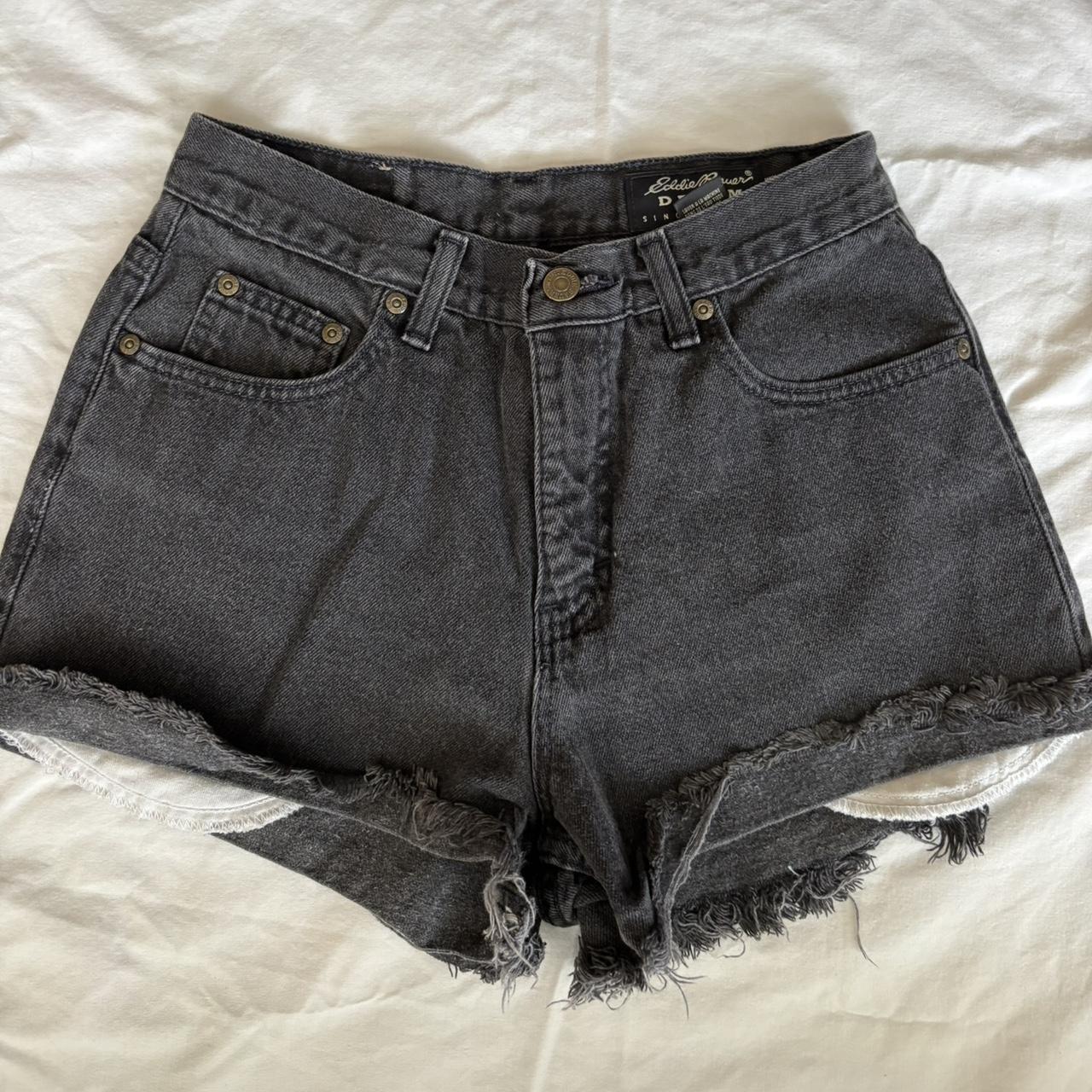 item listed by sofiaathrifts