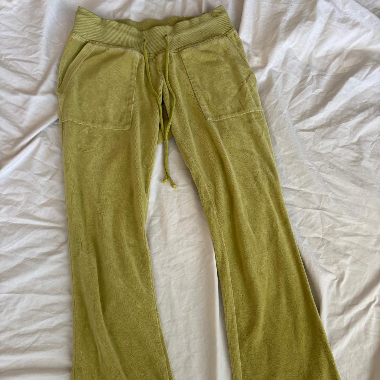 item listed by sofiaathrifts