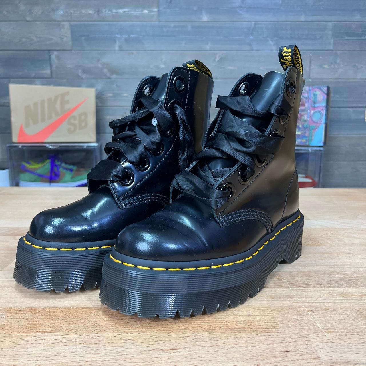 doc martens molly patent
