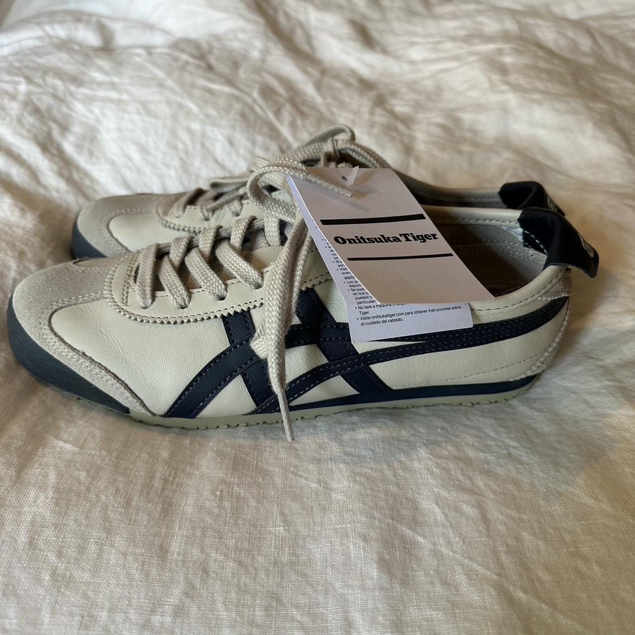 Onitsuka Tiger Women's Navy and Grey Trainers | Depop