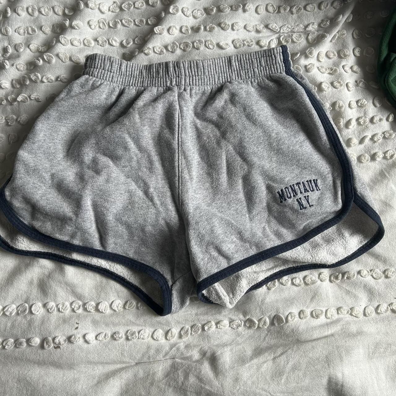 Brandy Melville shorts  Brandy melville shorts, Brandy melville, Shorts