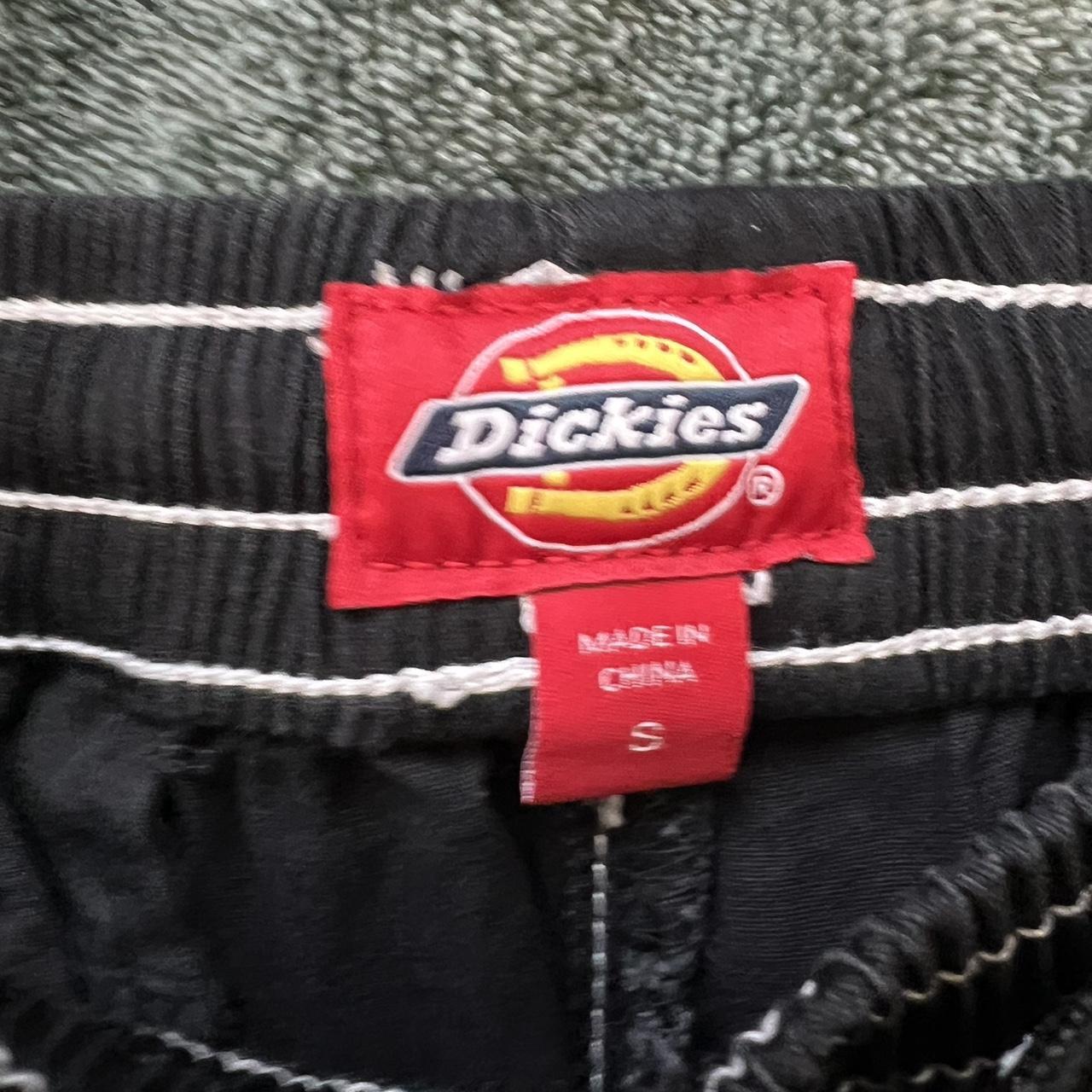 SUPER CUTE DICKIES CARGO STYLE PANTS! SIZE SMALL!!... - Depop