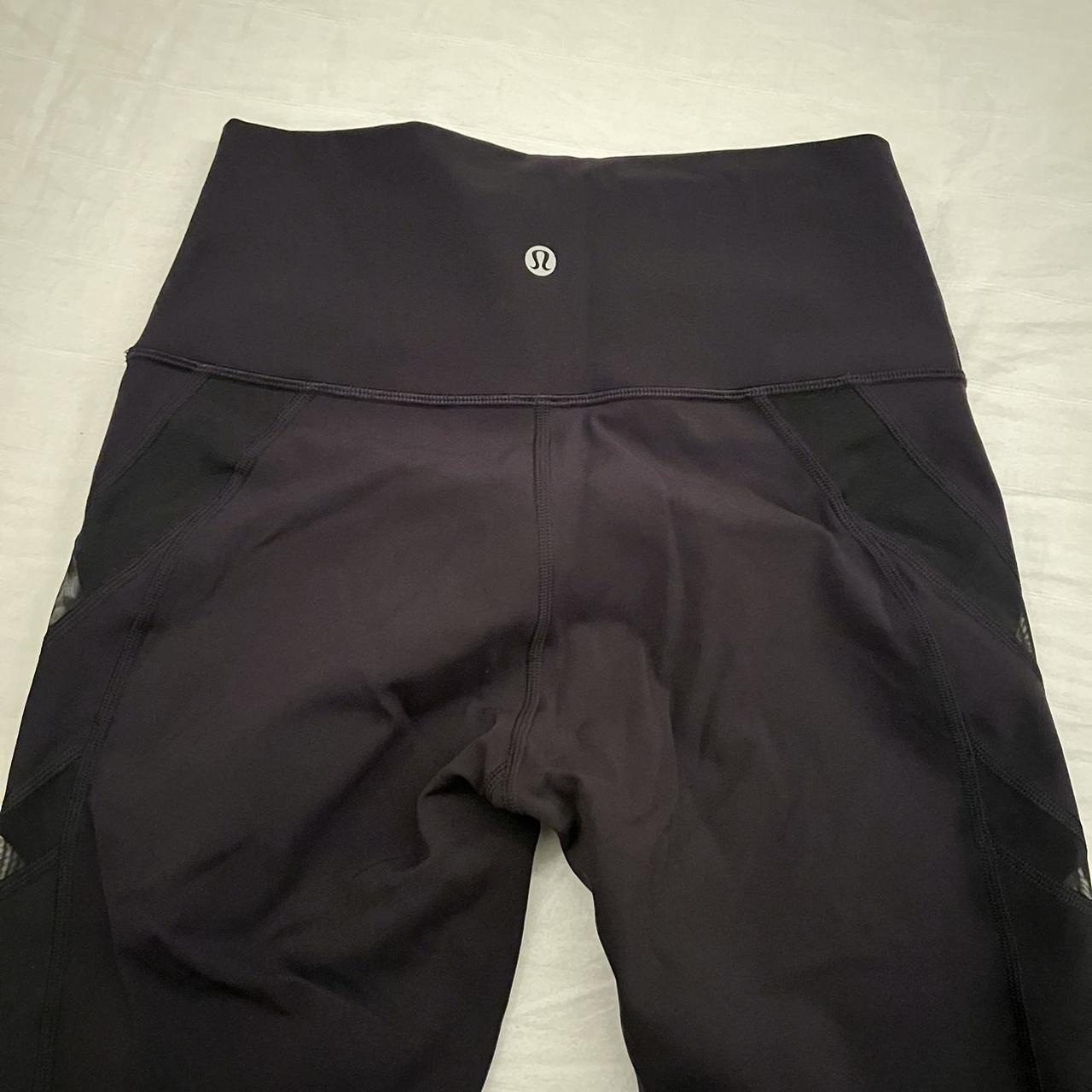 lululemon cropped leggings with mesh design size 6 - Depop