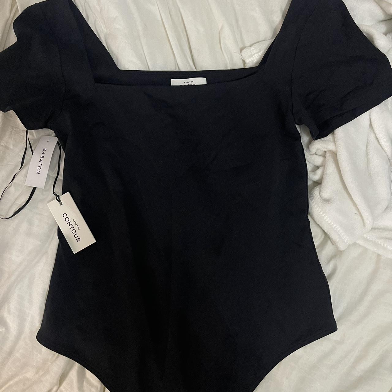 ARITZIA babaton contour black short sleeve square - Depop