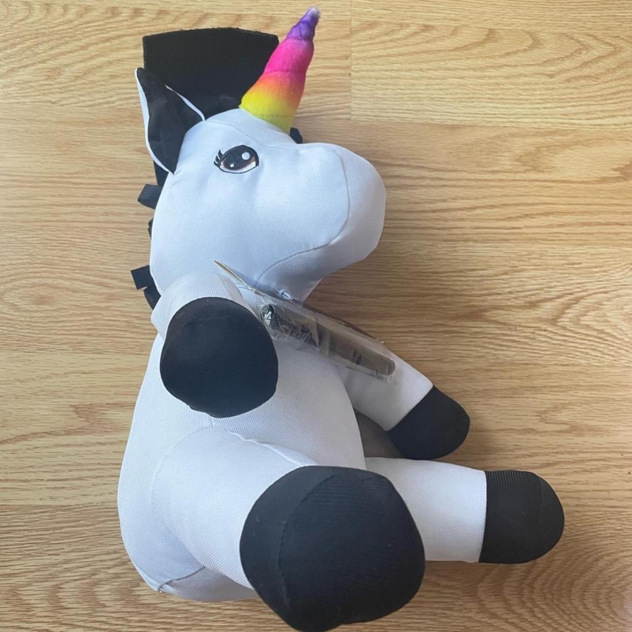 NEW Grad Unicorn Hugger 20 Graduation Autograph