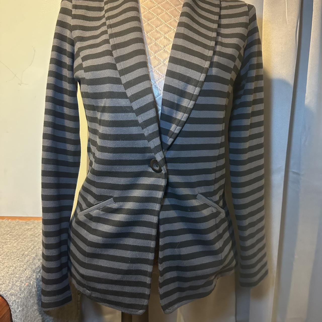 Nordstrom Women's Blazer Jacket - Grey/Black - S – Caslon striped blazer from Nordstrom Black and …
