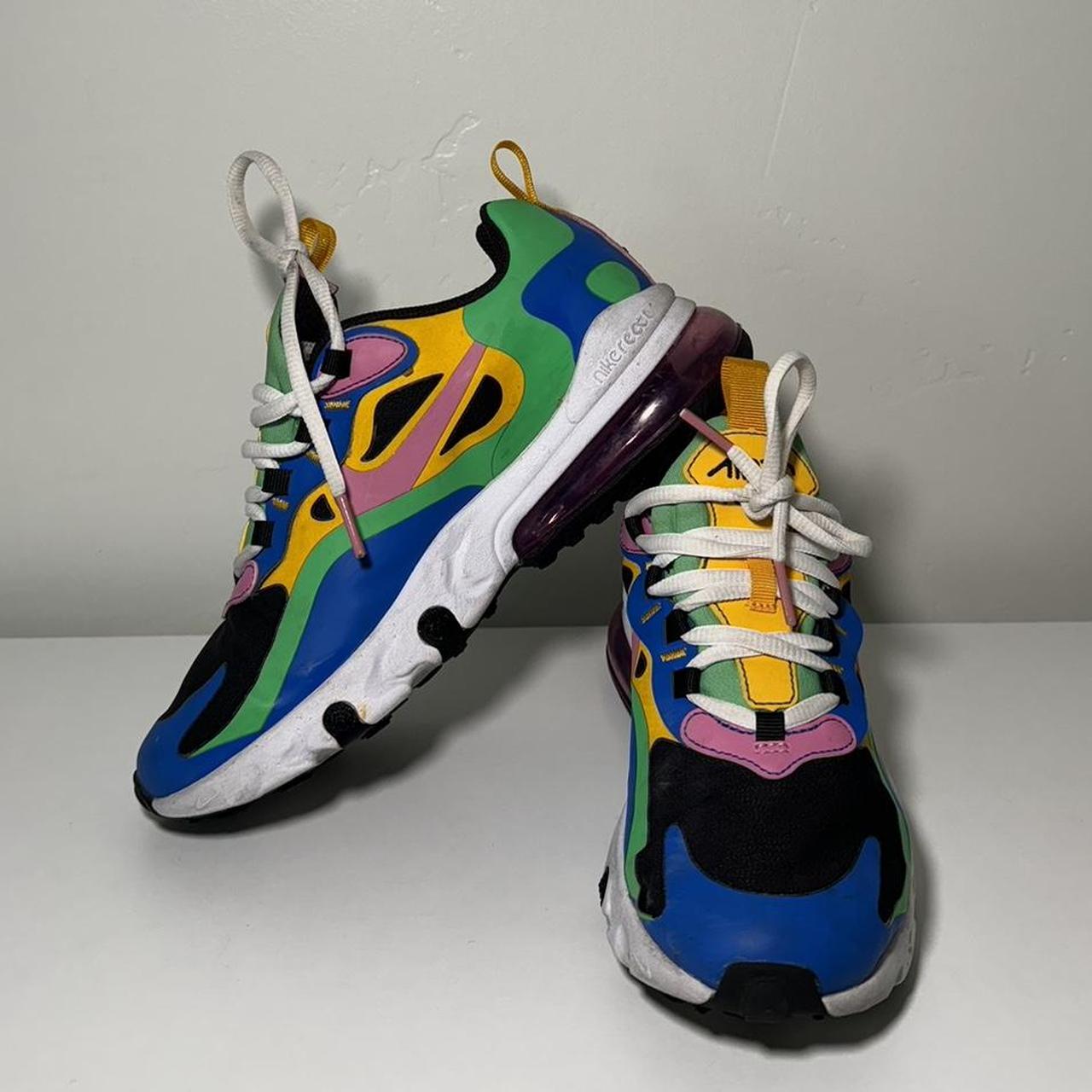 Nike 270 react size 4 best sale