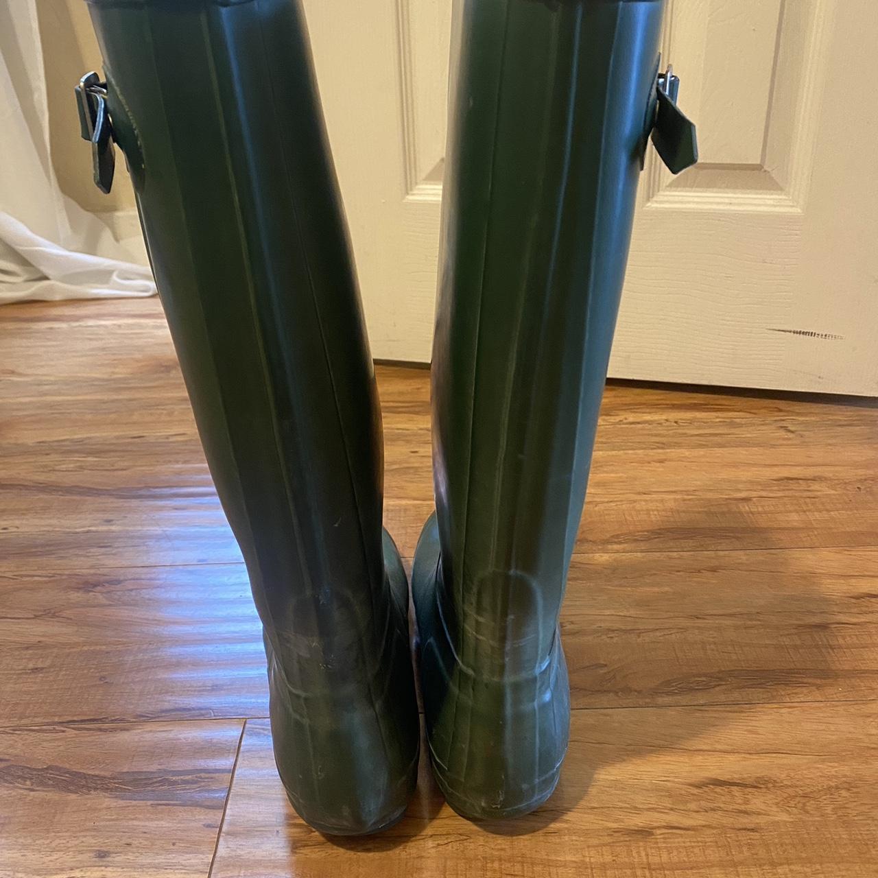 forest green hunter rain boots SO comfy. i love... - Depop