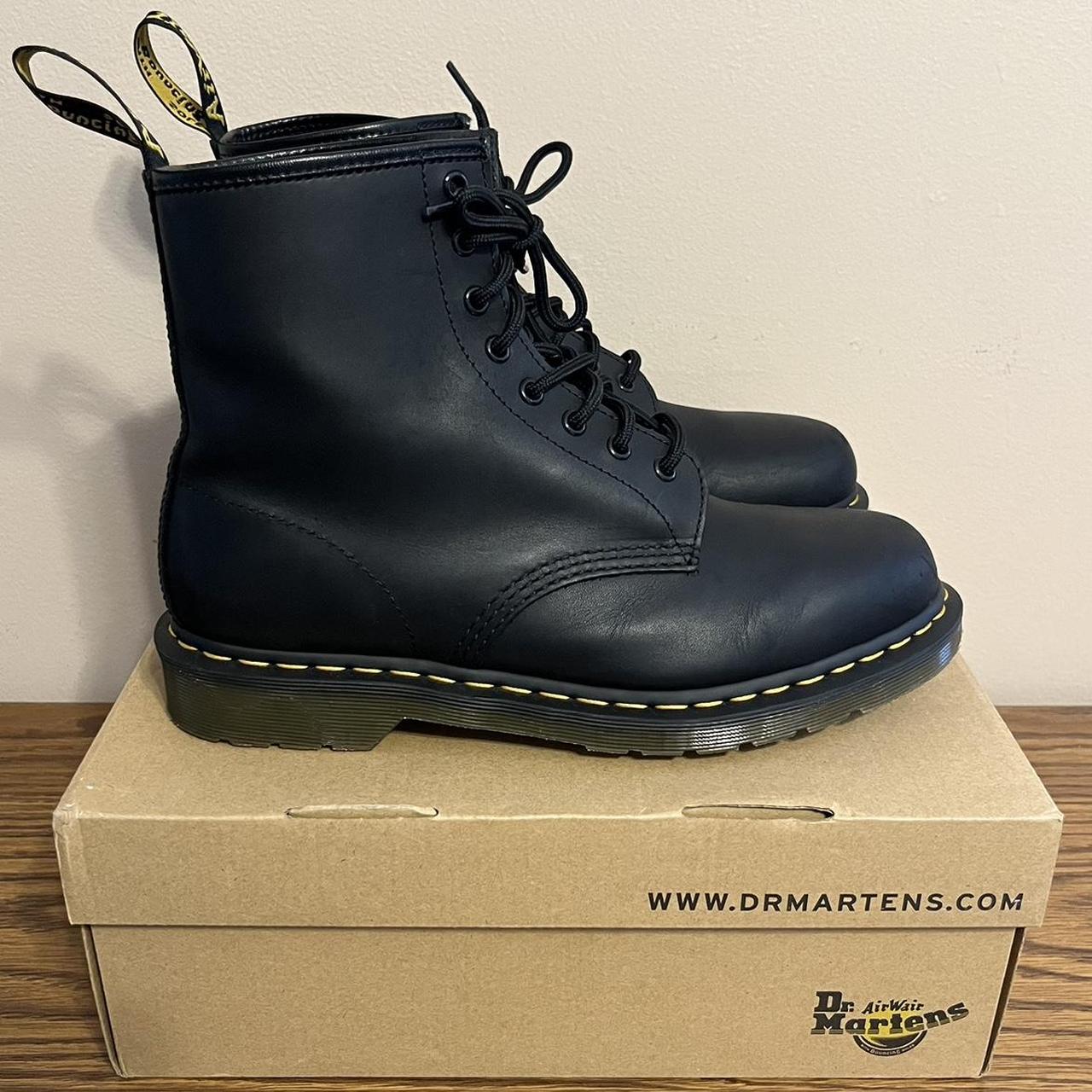 Dr martens 1460 greasy black best sale