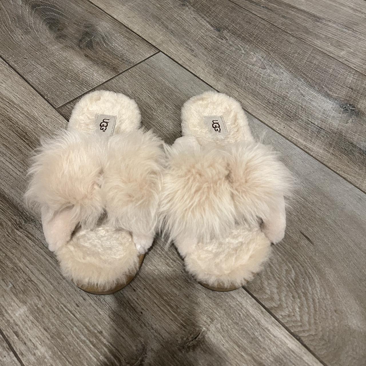 Ugg bow slippers size Great condition and Depop